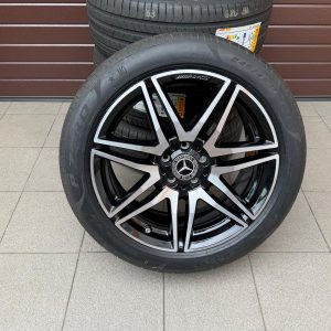 Original AMG 7 double spokes W447 W448 V-Class Wheels, with pressure sensors, New Pirelli tires r19