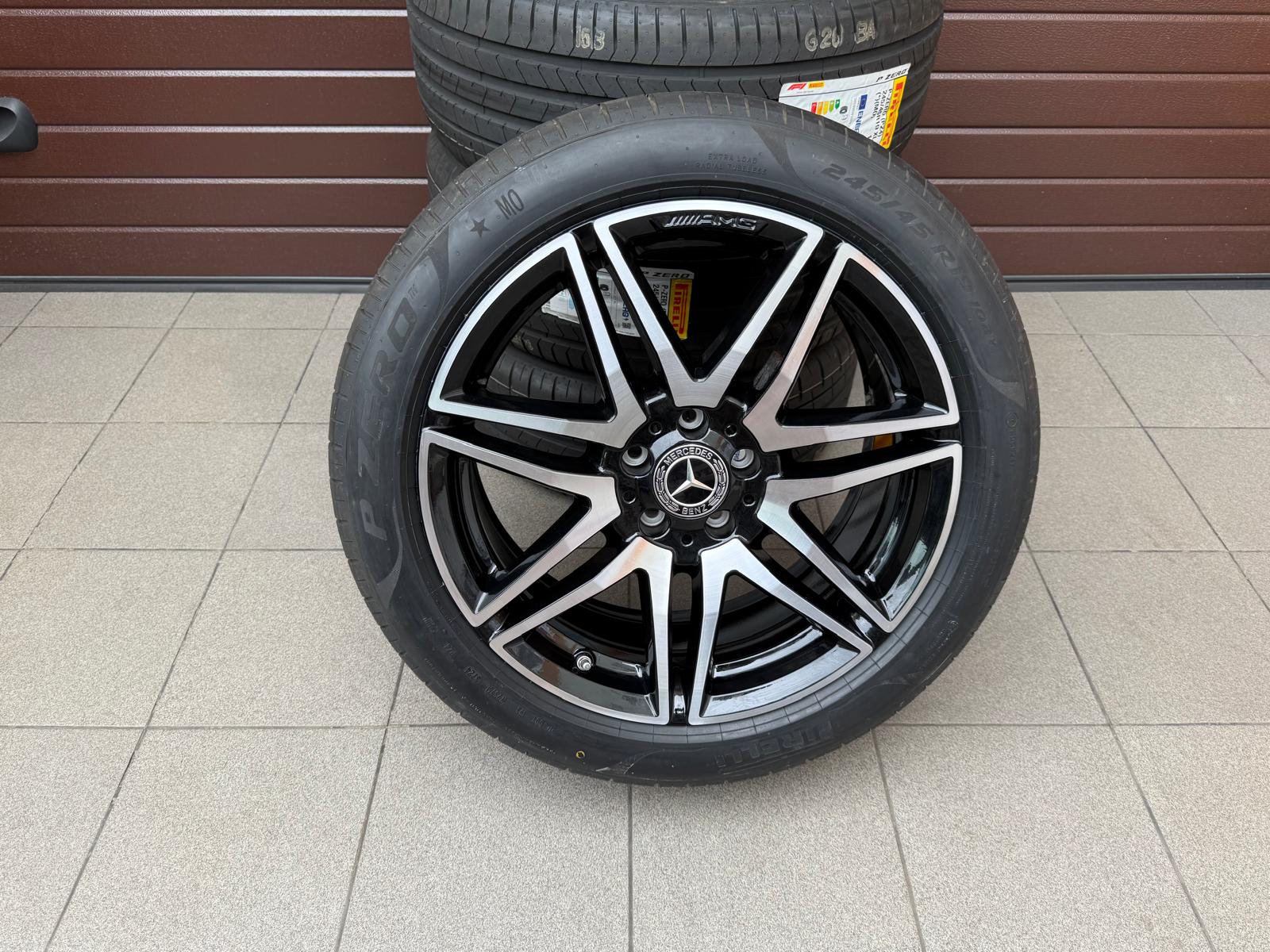 Original AMG 7 double spokes W447 W448 V-Class Wheels, with pressure sensors, New Pirelli tires r19