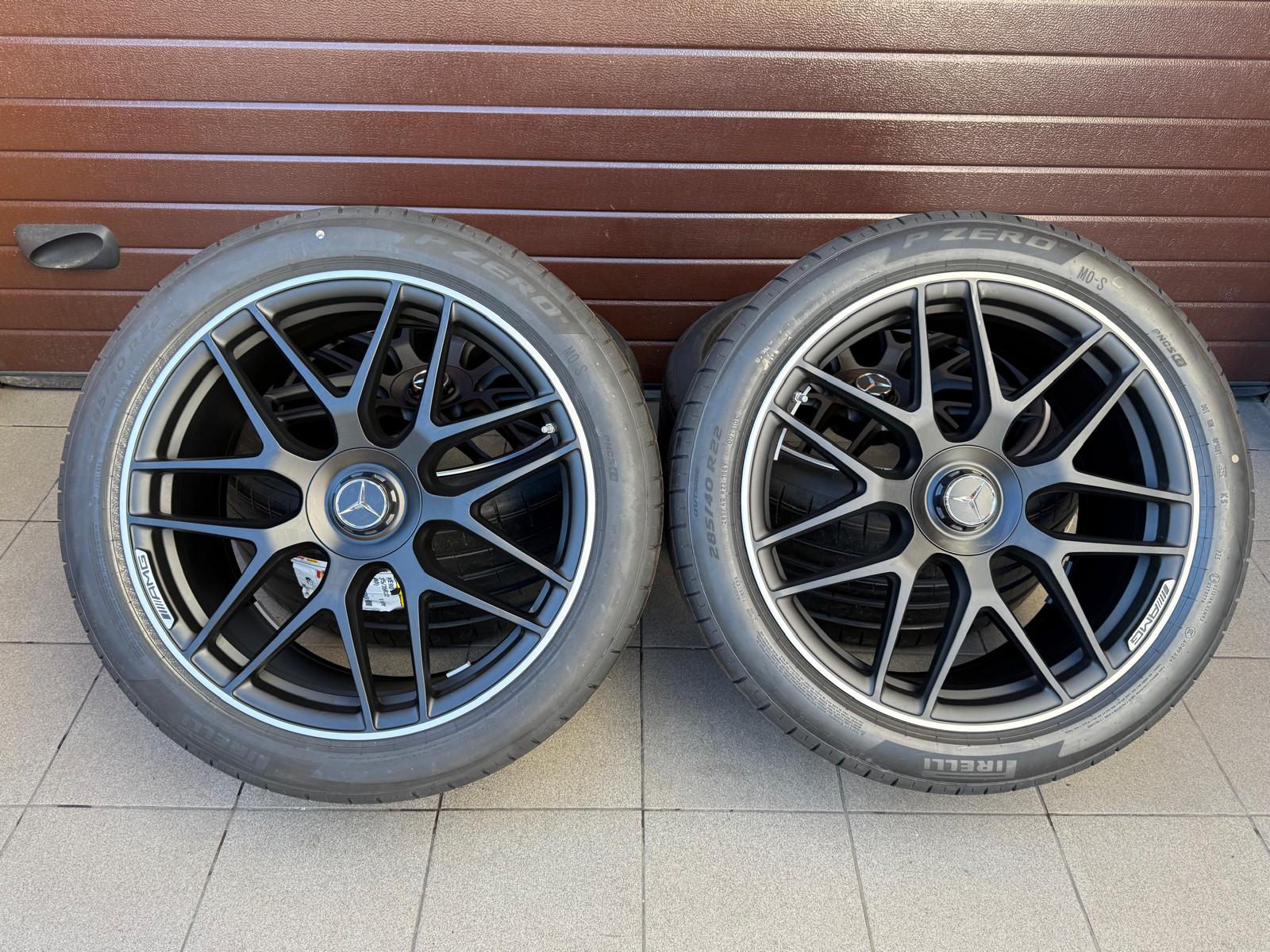 Original AMG 63 GLE / GLE Coupe W167, Wheels with pressure sensors, Tires Pirelli P-Zero r22