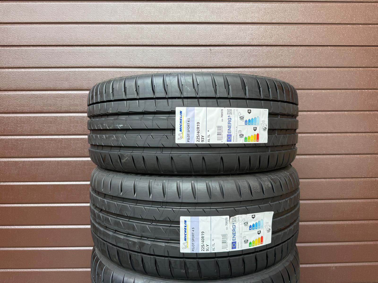 225/40r19 Front 255/35r19 Rear Michelin Pilot Sport 4 S XL (*) - Image 2