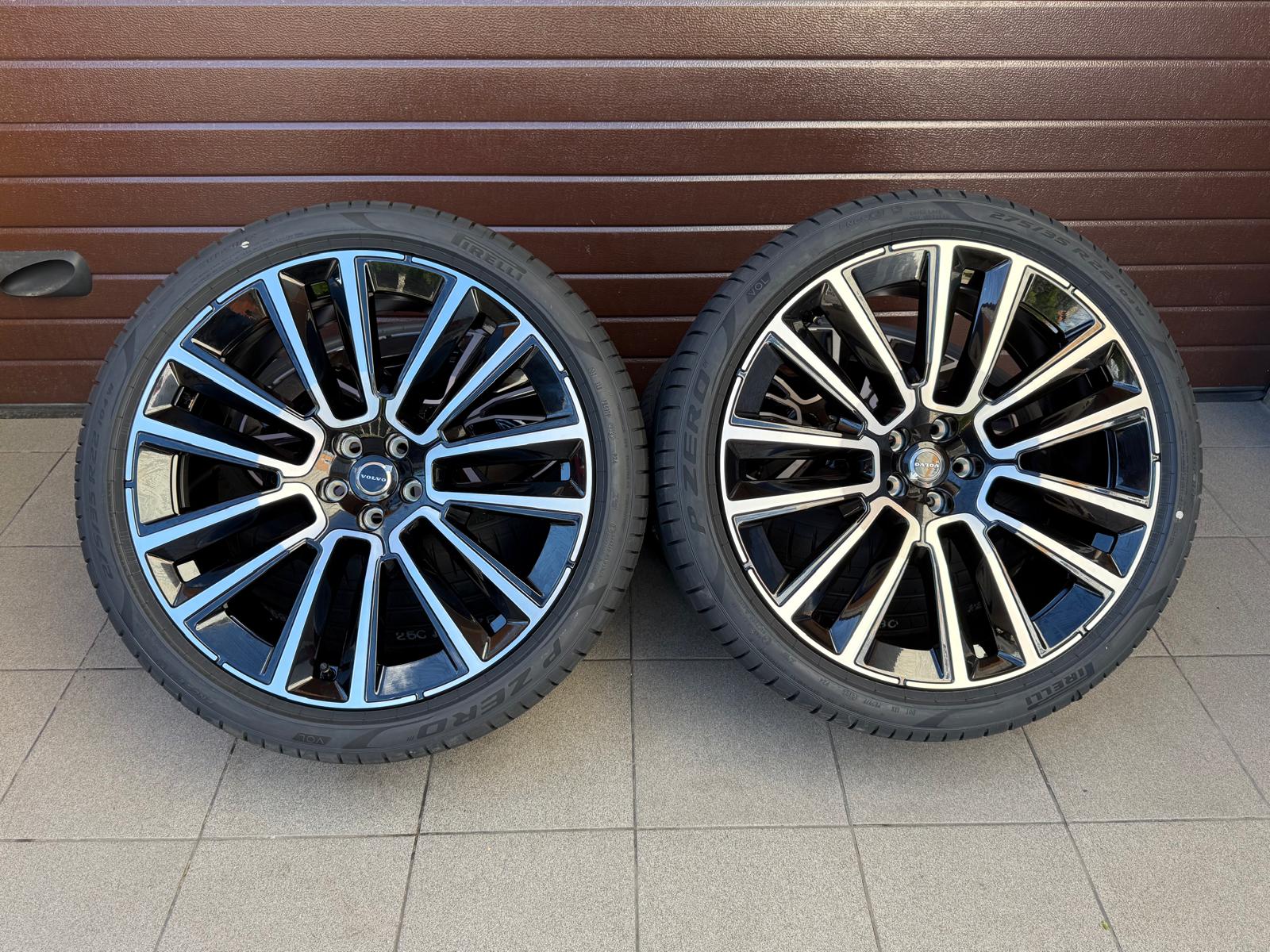 Original XC90 Facelift 7 Double Spoke Diamond Cut Wheels with tires Pirelli P-Zero r22