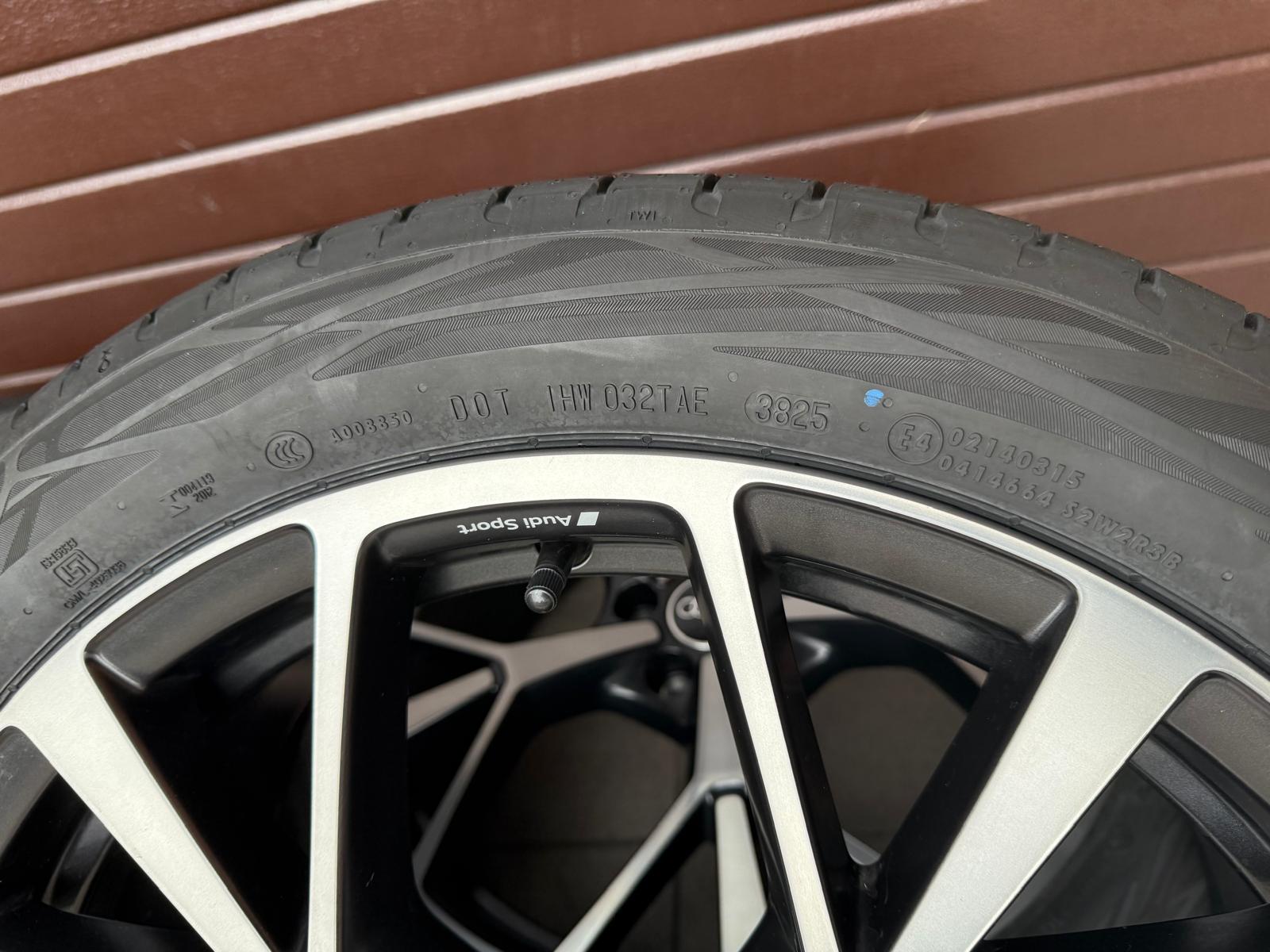 Original Q3 RSQ3 Q3 Sportback Wheels with Continental tires rR20 - Image 3