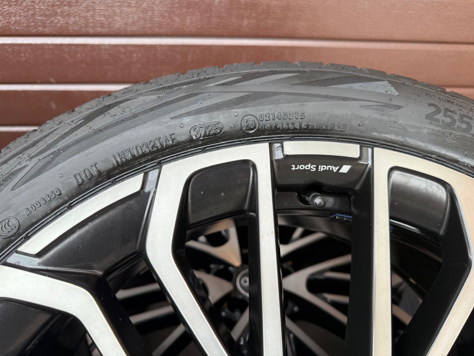 Original Q3 RSQ3 Q3 Sportback Wheels with Continental tires rR20 - Image 3